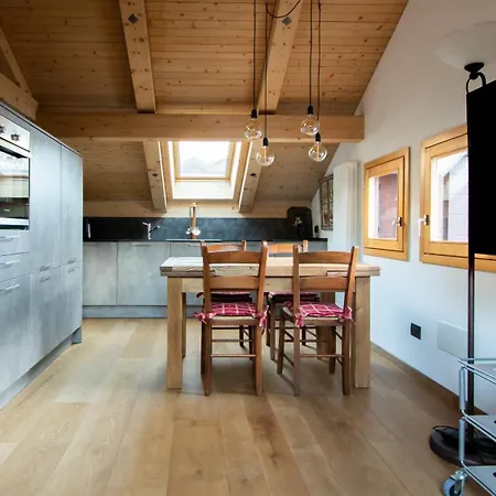 Per Piatta 14 * بورمْيو